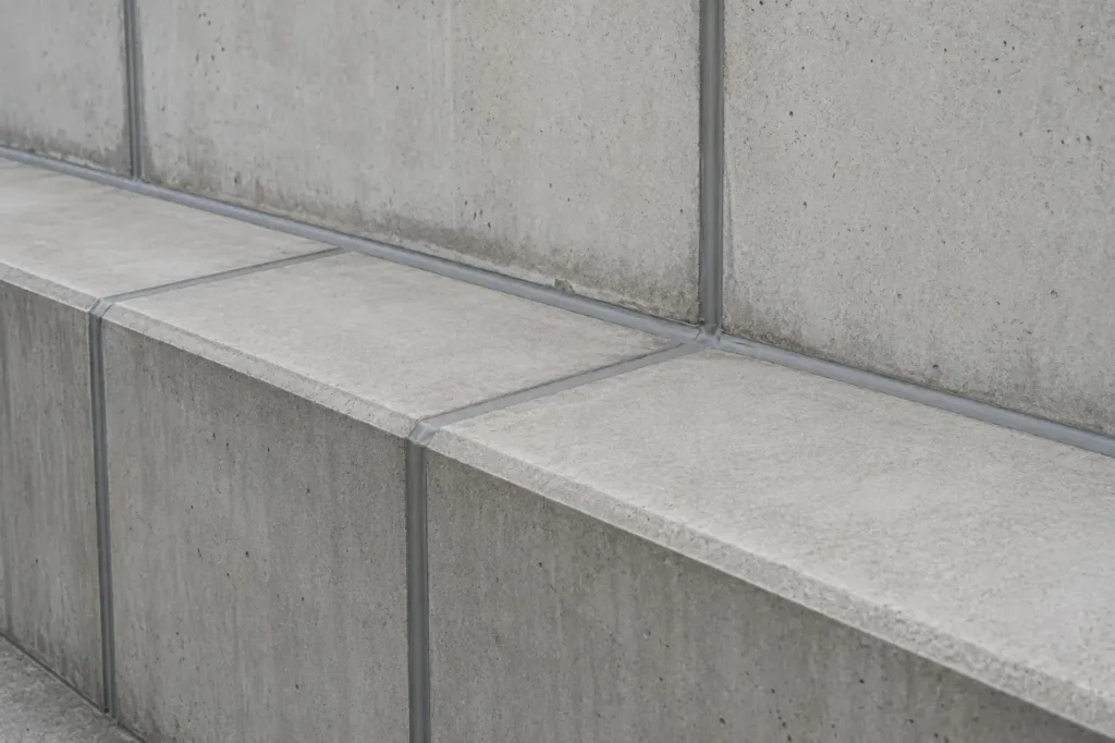 Precast Concrete Wall and Ledge-PS Sealant 2